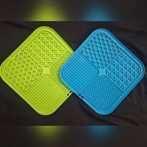 Lick Mats for Dogs & Cats  2 Pack Slow Feeder with Suction Cups Anxiety Calming
